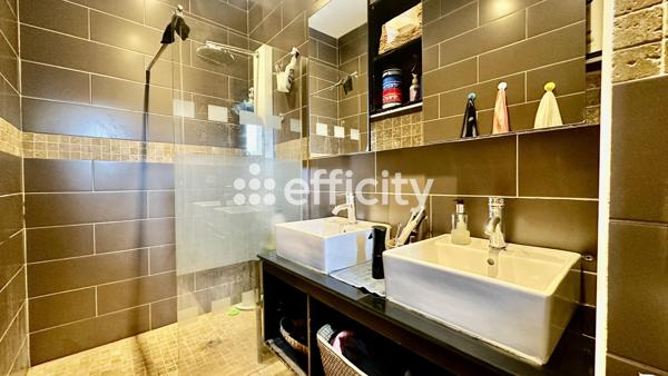 Maison 8 pièces - 155 m² Exclusivité efficity