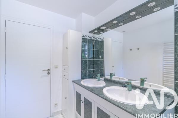 Maison à vendre 4 pièces 135 m² Charbonnières-les-Bains