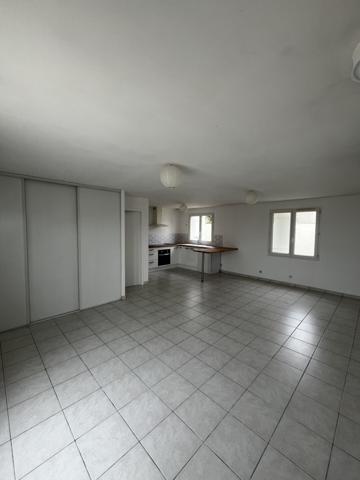 Maison T4 rénovée Puilboreau proche commerces et centre