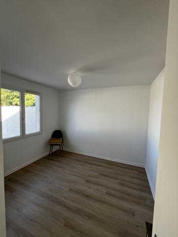 Maison T4 rénovée Puilboreau proche commerces et centre