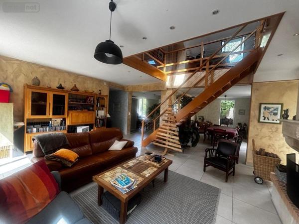 Maison à vendre à Saint-Germain-du-Puy dans le Cher (18390), ref : 18004-4203