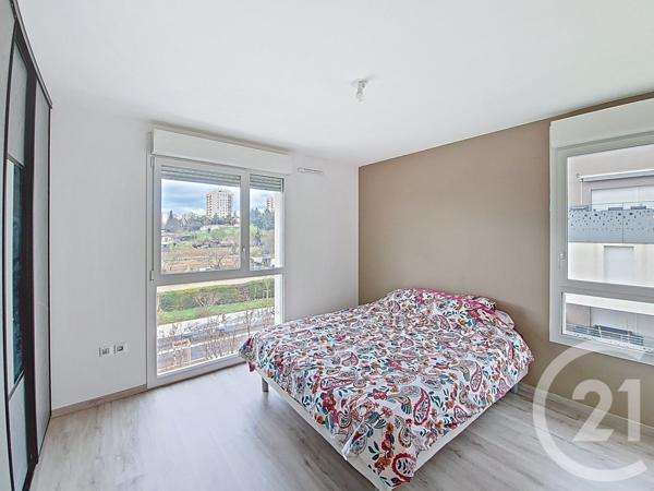 Appartement F4 à vendre  4 pièces - 82,73 m2 VENISSIEUX - 69