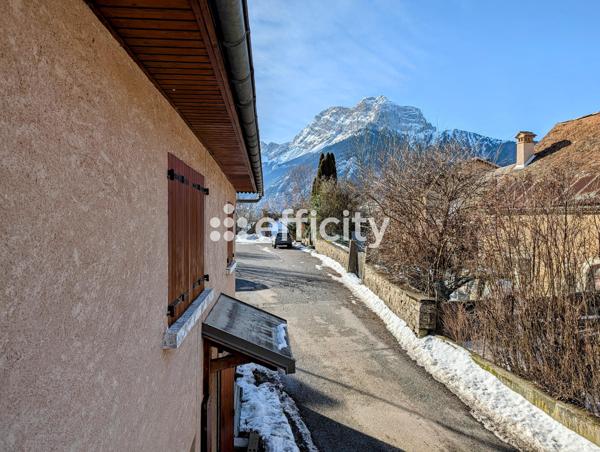 Maison 5 pièces - 70 m² Exclusivité efficity