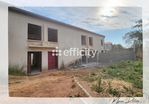 Appartement
         4 pièces
        - 93 m² 102 000 € *
