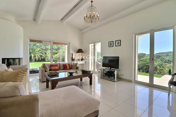A vendre - Gassin - Villa au calme absolu