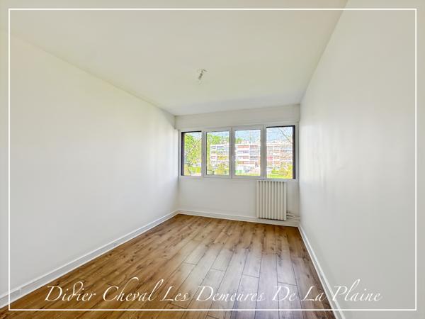 Noisy-le-Roi (78590) APPARTEMENT LUMINEUX SANS VIS-À-VIS