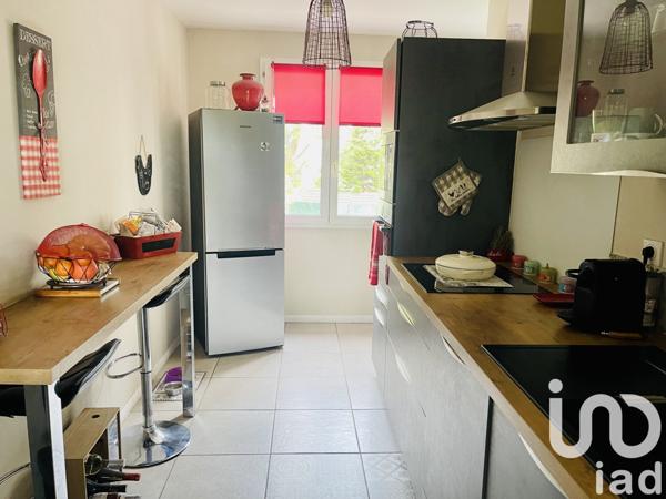 Appartement 4 pièces de 80 m² à Sanary-sur-Mer (83110)