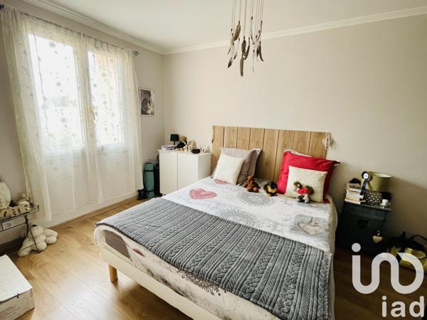 Appartement 4 pièces de 80 m² à Sanary-sur-Mer (83110)