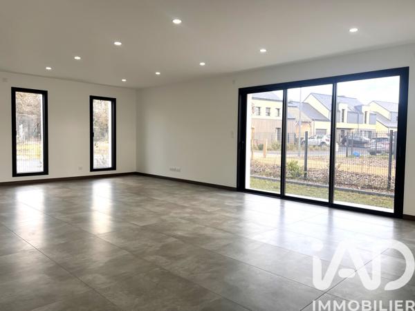 Maison à vendre 6 pièces 172 m² Saint-Barthélemy-d'Anjou