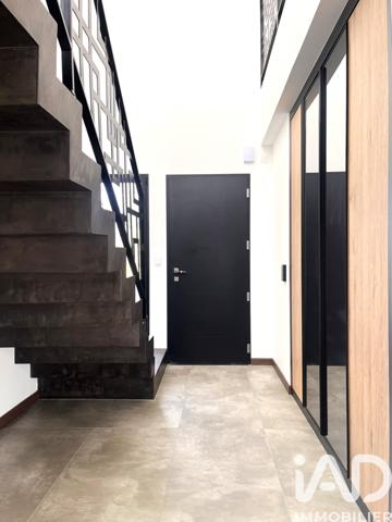 Maison à vendre 6 pièces 172 m² Saint-Barthélemy-d'Anjou