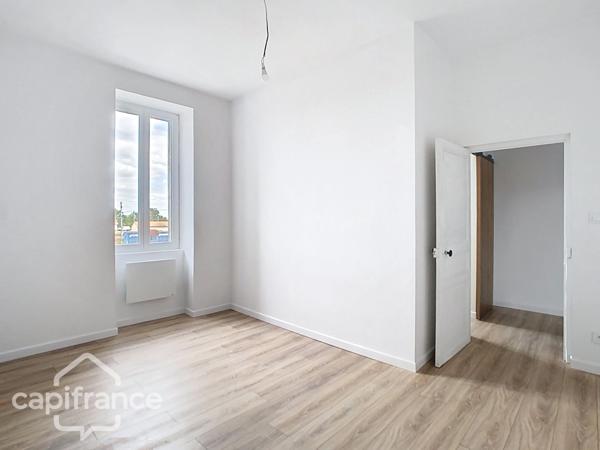 Maison rénovée 7 pièces + studio THOUARS (79)