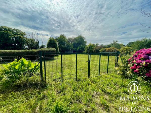 29380 BANNALEC Longère en pierres sur terrain constructible