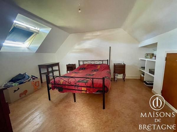 29380 BANNALEC Longère en pierres sur terrain constructible