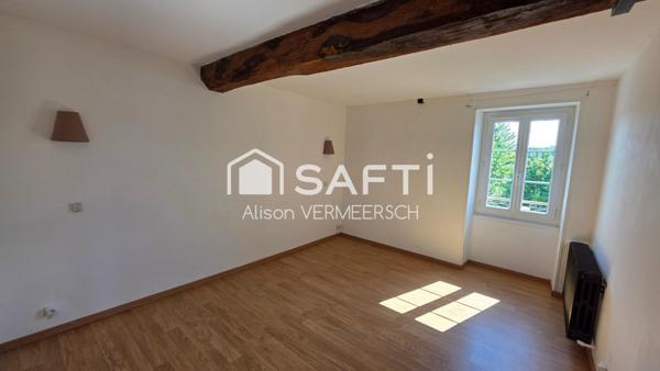 Belle maison de famille lumineuse