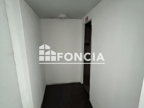 Location Local commercial 2 pièces 40.47 m² - 40 RUE JEAN JAURES Limoges 87000