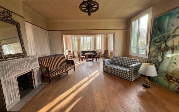 Maison à vendre    9 pièces •  Grandvilliers