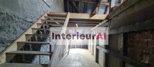 Maison en pierre au coeur du village, 3 chambres, terrain 14 ares, à deux pas des écoles !