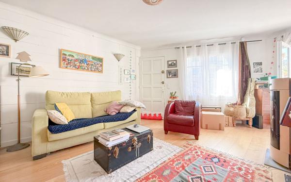 Maison à vendre    3 pièces • 74,44 m2 L'Escarène