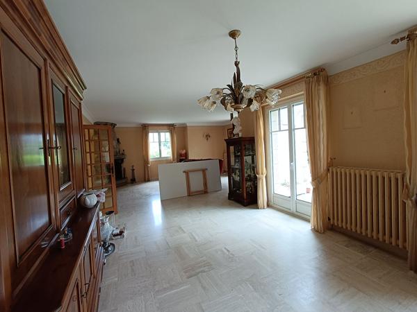BELLE MAISON SUR VASTE TERRAIN ! , Plumergat