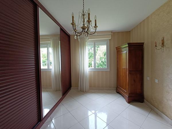 BELLE MAISON SUR VASTE TERRAIN ! , Plumergat