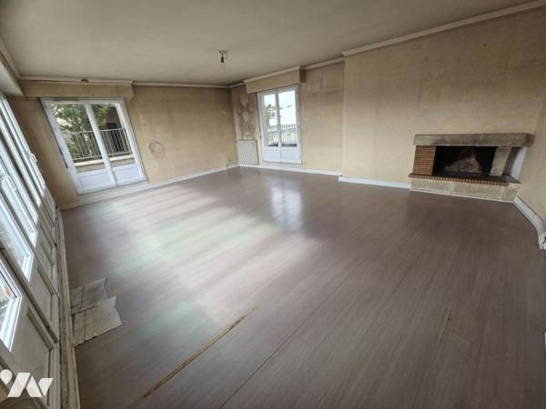 APPARTEMENT ATYPIQUE RUE DU BAC