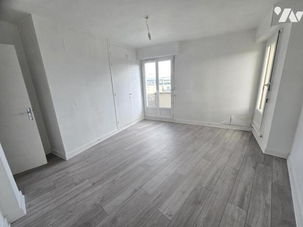 APPARTEMENT ATYPIQUE RUE DU BAC