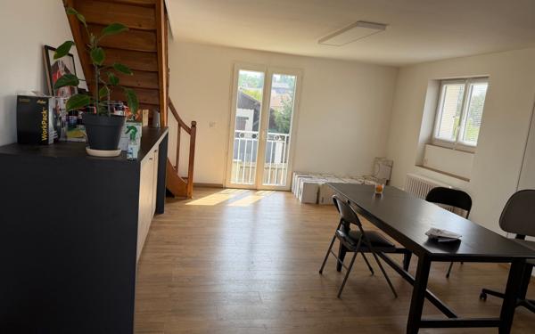 Maison à vendre    10 pièces • 317 m2 Saint-Étienne-de-Saint-Geoirs