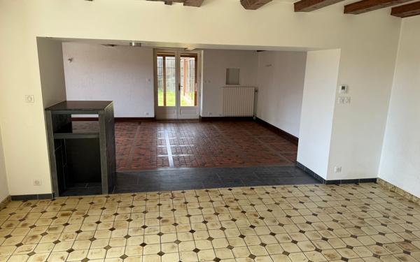 Maison à vendre    10 pièces • 317 m2 Saint-Étienne-de-Saint-Geoirs