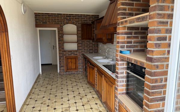 Maison à vendre    10 pièces • 317 m2 Saint-Étienne-de-Saint-Geoirs
