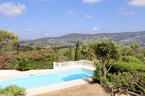 Maison
         6 pièces
        - 205 m² Bien prestige 850 000 € *