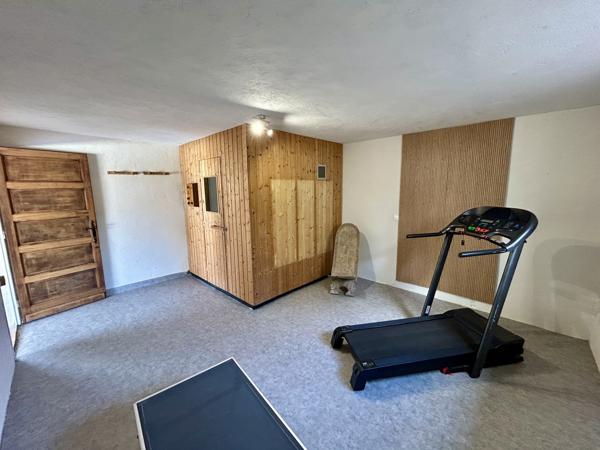 Maison
         6 pièces
        - 205 m² Bien prestige 850 000 € *