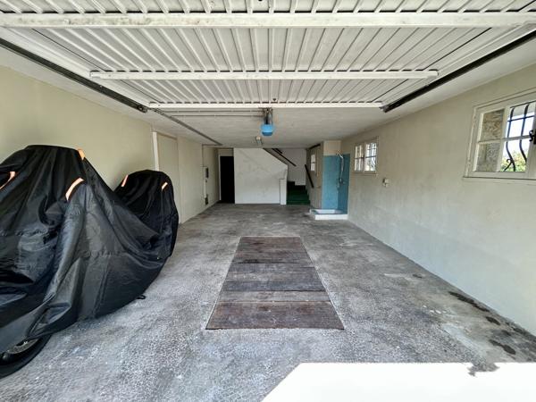 Maison
         6 pièces
        - 205 m² Bien prestige 850 000 € *