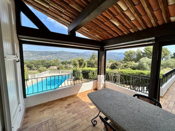 Maison
         6 pièces
        - 205 m² Bien prestige 850 000 € *