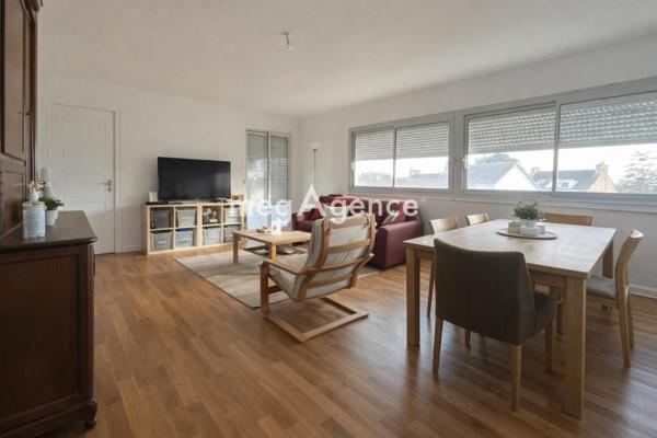 Appartement à PLOUMAGOAR, 22970 - 5 pièces 88m²