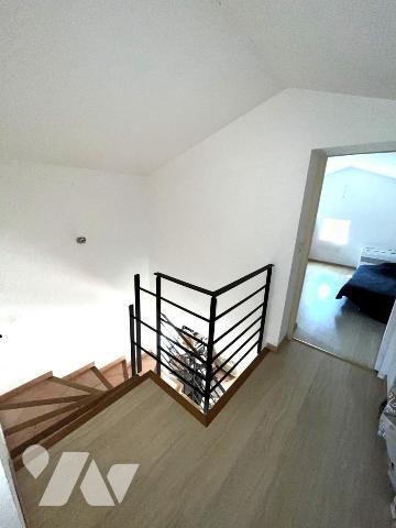 Adorable maison en pierres rénovée avec dépendance et superbe terrain