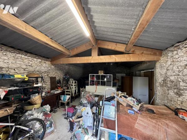 Adorable maison en pierres rénovée avec dépendance et superbe terrain