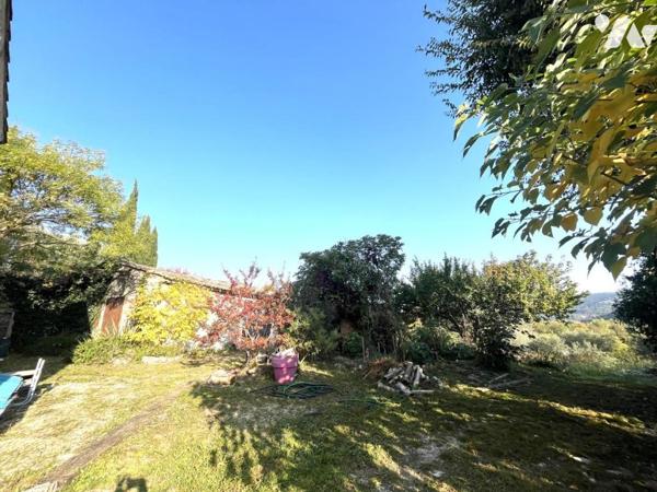 Adorable maison en pierres rénovée avec dépendance et superbe terrain