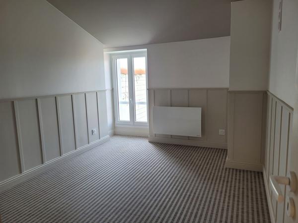 Rochefort secteur calme maison de 112 m² de type 4 - 2 salles d'eau - jardin intime