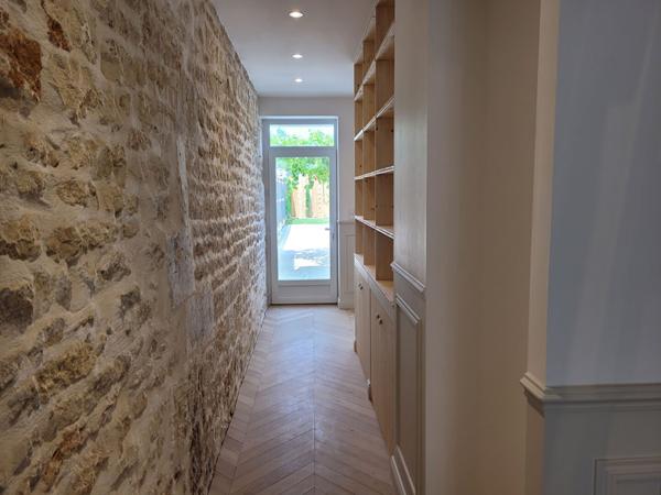 Rochefort secteur calme maison de 112 m² de type 4 - 2 salles d'eau - jardin intime