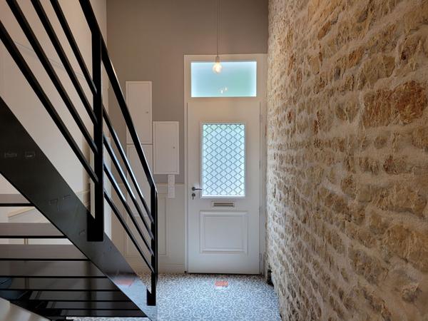 Rochefort secteur calme maison de 112 m² de type 4 - 2 salles d'eau - jardin intime