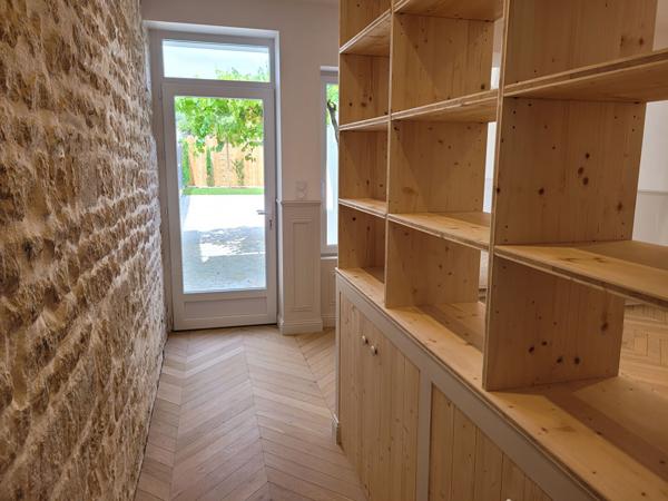 Rochefort secteur calme maison de 112 m² de type 4 - 2 salles d'eau - jardin intime