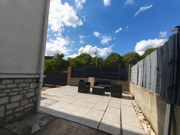 16000 ANGOULEME Maison 114 m² avec extérieur, 3 chambres, sous-sol. Fort Potentiel