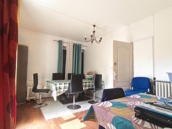 16000 ANGOULEME Maison 114 m² avec extérieur, 3 chambres, sous-sol. Fort Potentiel