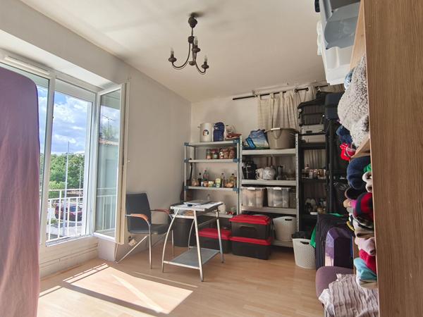 16000 ANGOULEME Maison 114 m² avec extérieur, 3 chambres, sous-sol. Fort Potentiel