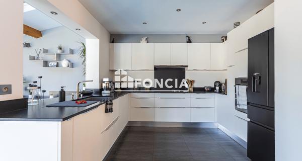 À vendre Maison 5 pièces 123 m² - La Seyne-sur-mer 83500