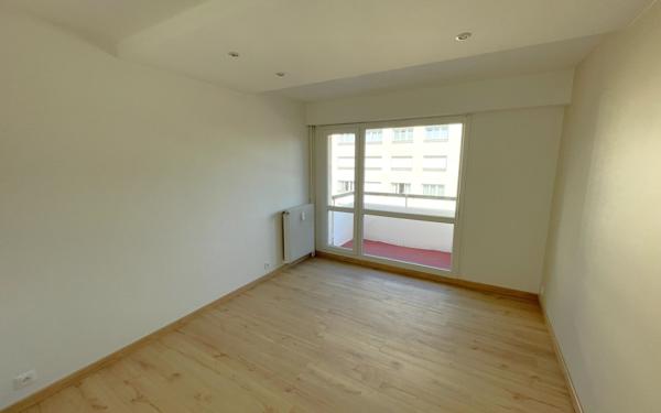 Appartement à vendre    3 pièces • 75,67 m2 Reims