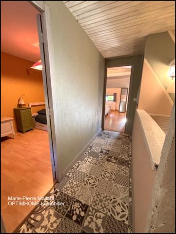 Maison familiale typique creusoise de 9 pièces à BLESSAC (23)