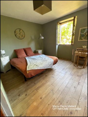 Maison familiale typique creusoise de 9 pièces à BLESSAC (23)
