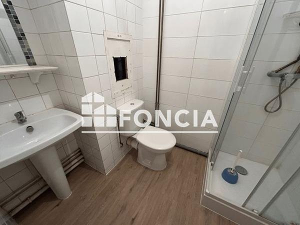 Location Studio 18.64 m² - 10 RUE DES TROIS ROIS Lyon 69007