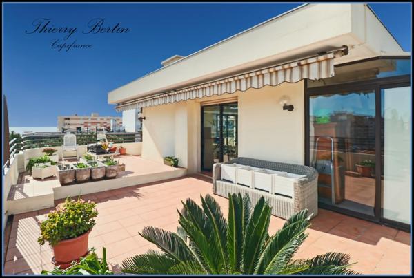 Dpt Alpes Maritimes (06), à vendre CAGNES SUR MER appartement T5 de 210,7 m²